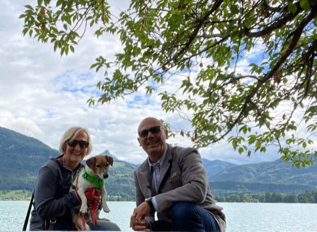 Heike und Andreas Weber mit Danny – die Menschen hinter SwissVisual und HT2